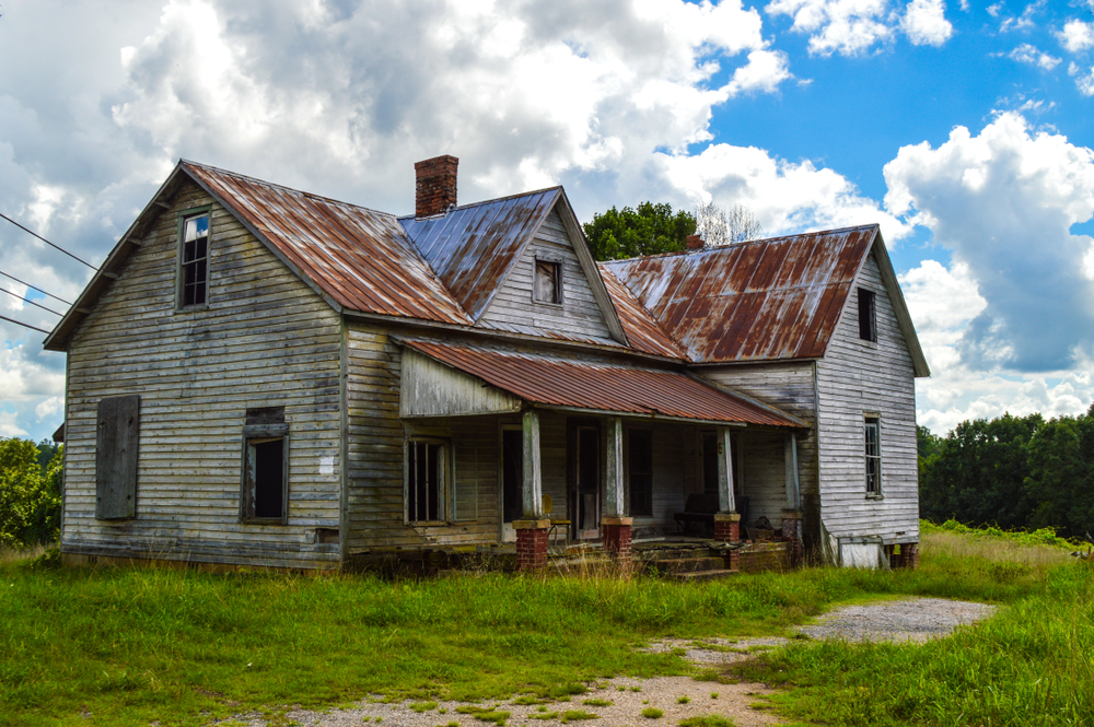 sonhar com casa abandonada